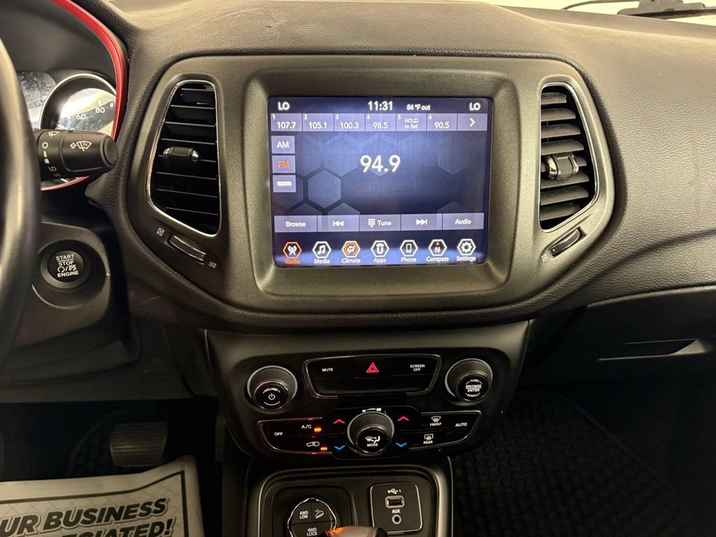 Used 2020 Jeep Compass Trailhawk AWD/4WD image 24