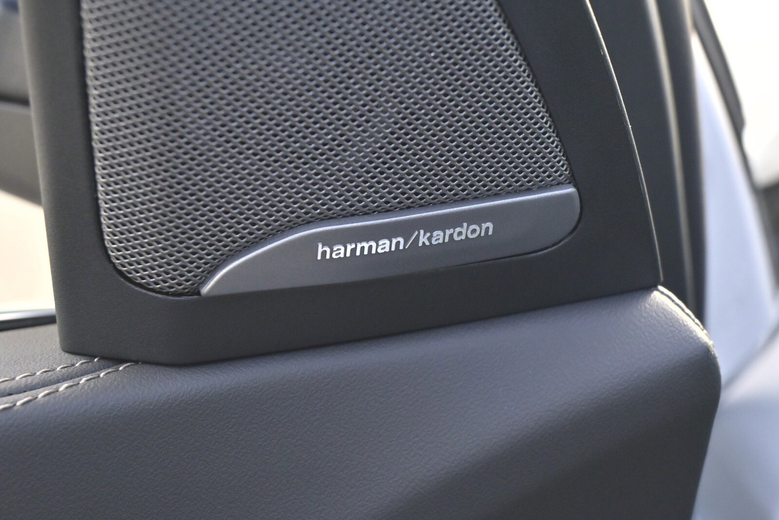 New 2026 BMW X7 xDrive40i w/ Premium Package image 19