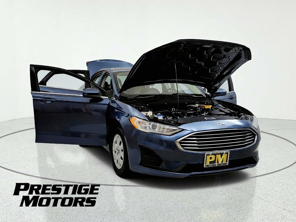 Used 2019 Ford Fusion S FWD image 11