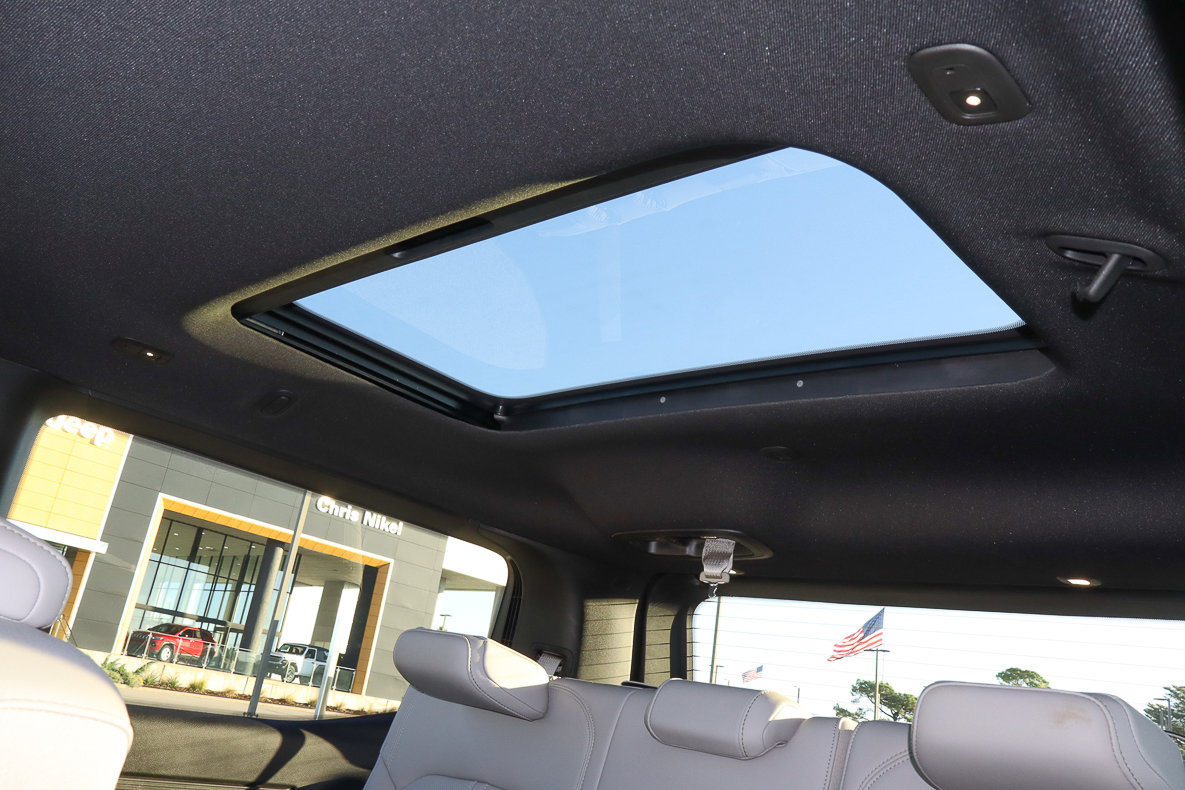 New 2025 Jeep Wagoneer w/ Premium Group I image 19