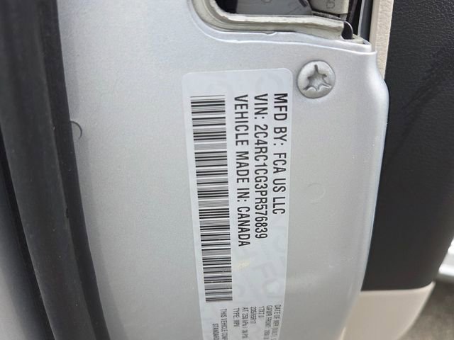 Used 2023 Chrysler Voyager LX image 6