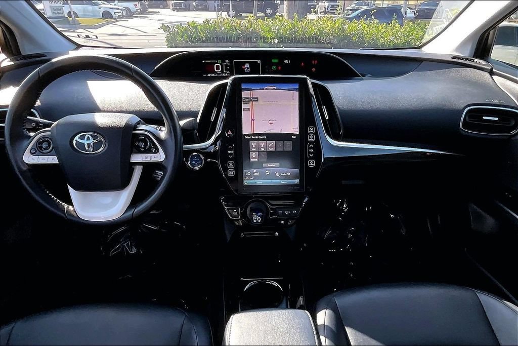 Used 2019 Toyota Prius Prime Premium FWD image 11