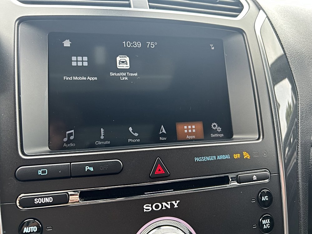 Used 2018 Ford Explorer Sport w/ Equipment Group 401A AWD/4WD image 8