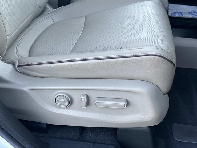 Used 2024 Honda Odyssey Elite image 11