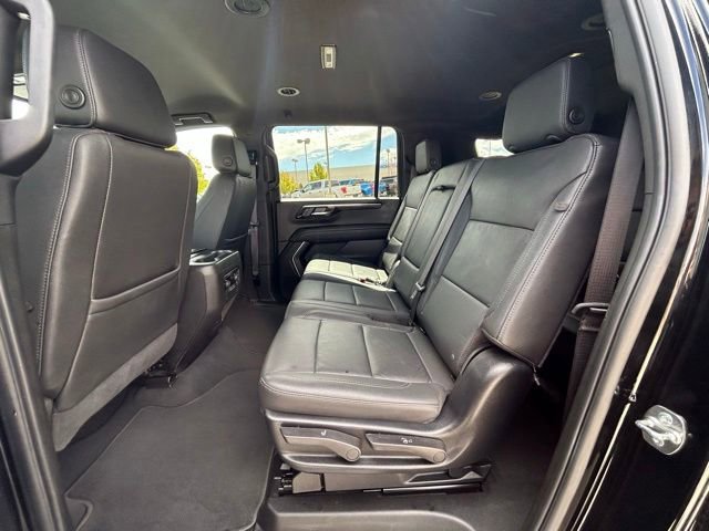 Used 2025 Chevrolet Suburban Z71 AWD/4WD image 26