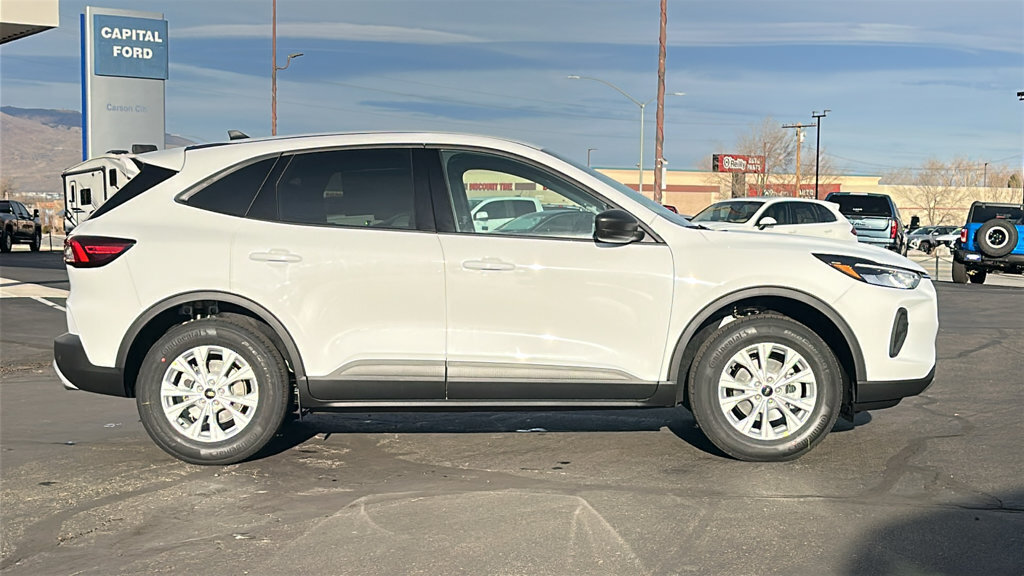 New 2026 Ford Escape Active w/ Tech Pack #1 AWD/4WD image 2