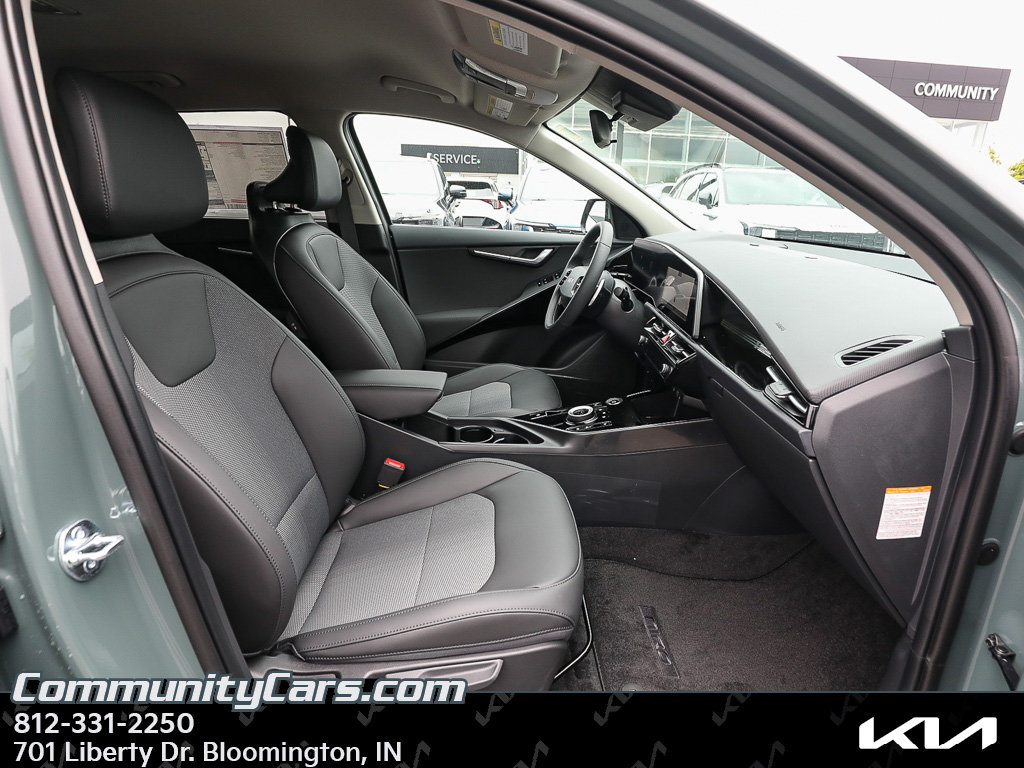 New 2026 Kia Niro Wind FWD image 19