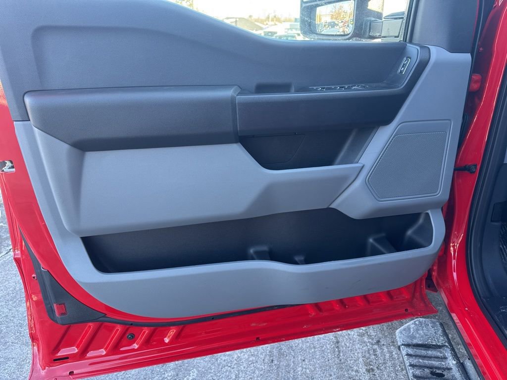 New 2026 Ford F350 XL w/ XL Chrome Package image 8