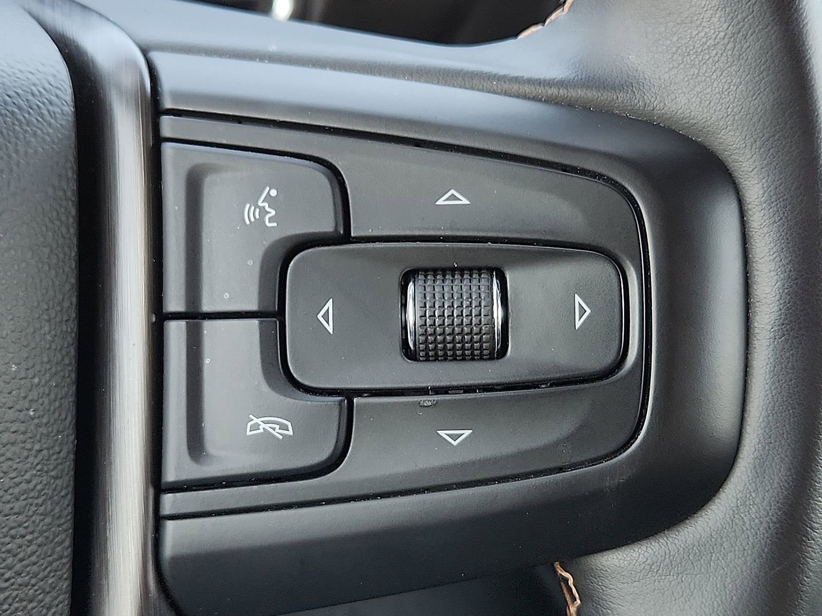 Used 2024 GMC Sierra 2500 AT4 w/ AT4 Premium Plus Package image 18