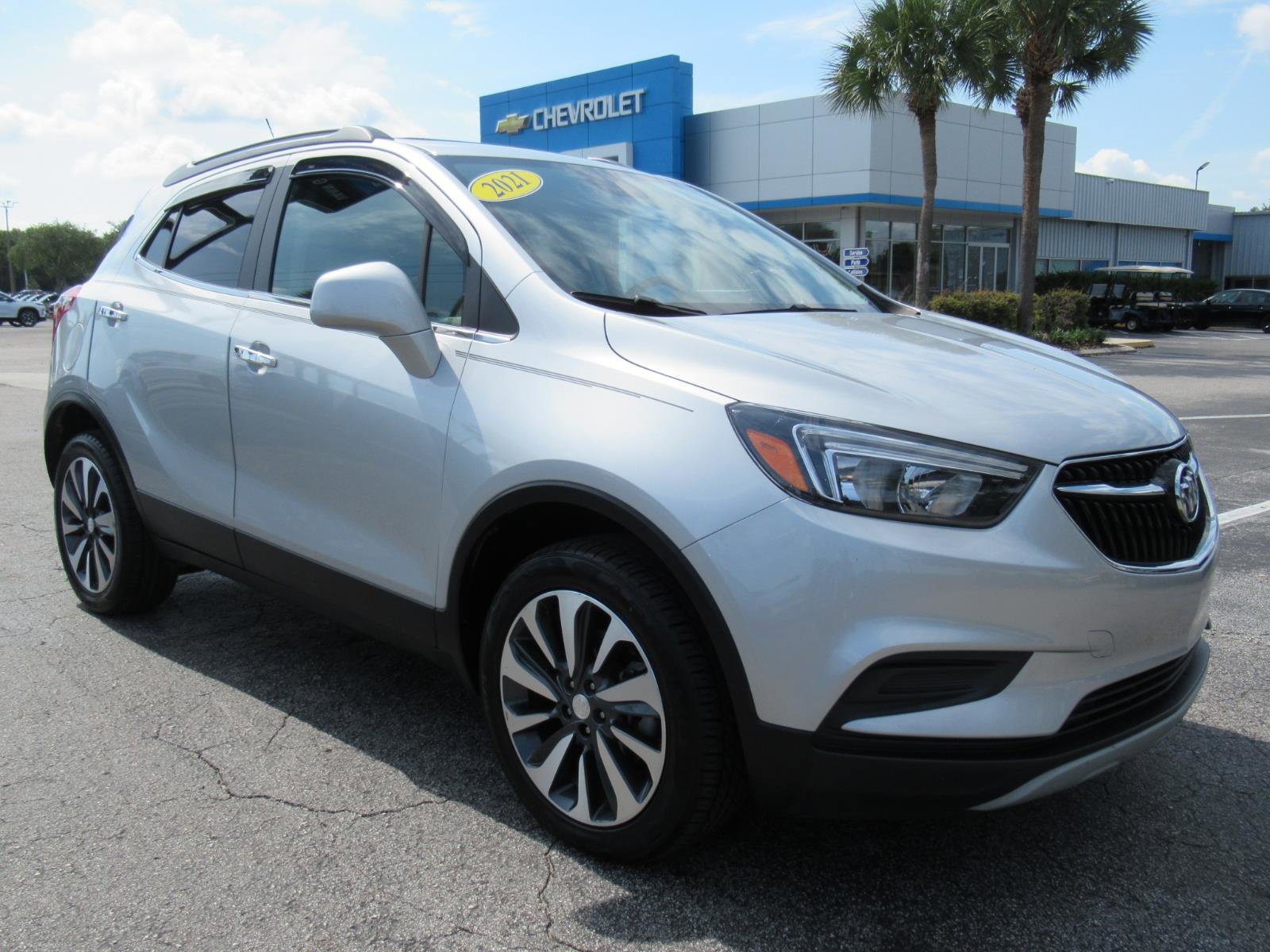Used 2021 Buick Encore Preferred w/ Safety Package AWD/4WD image 4