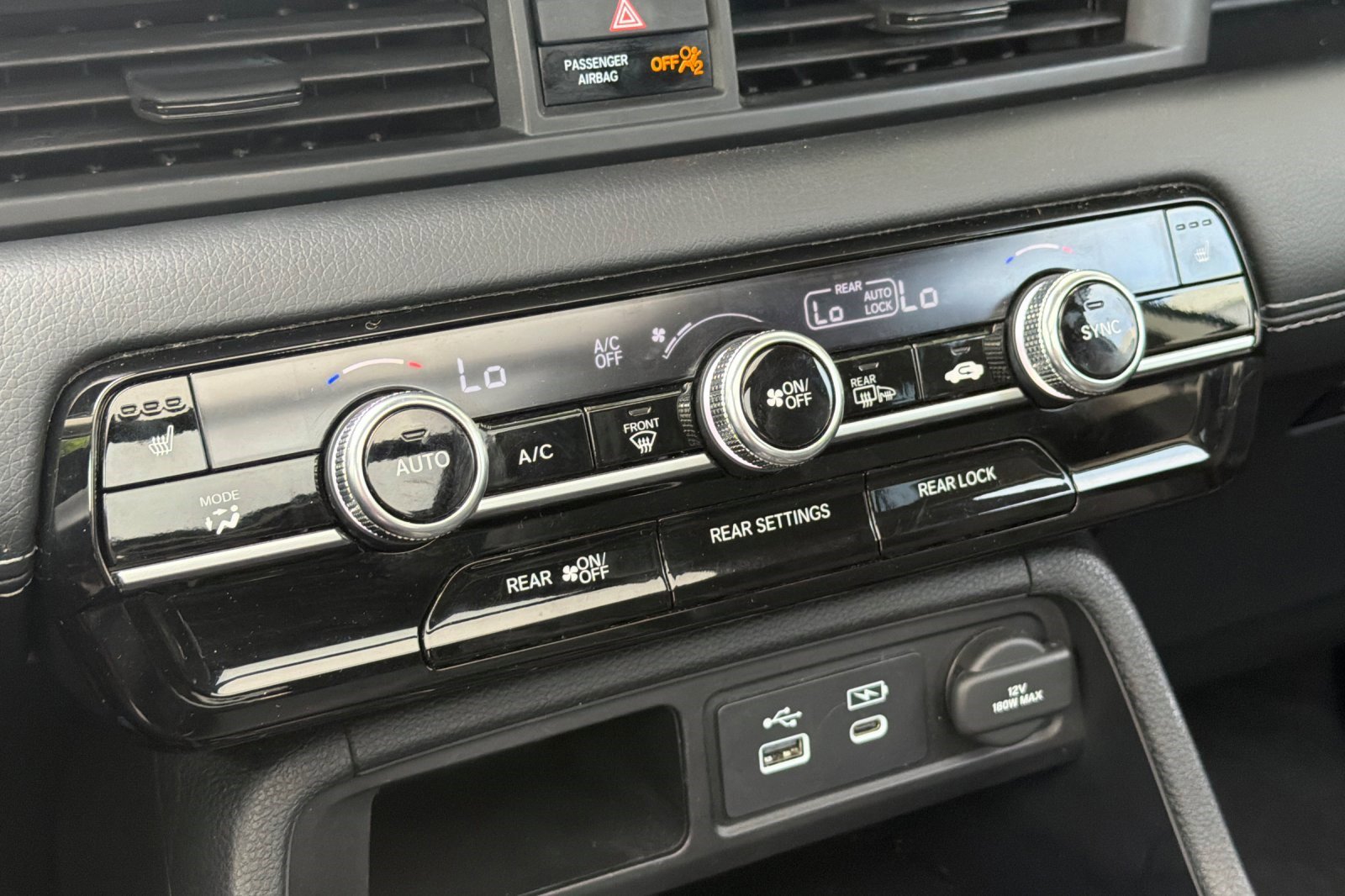 Used 2025 Honda Pilot Touring image 27