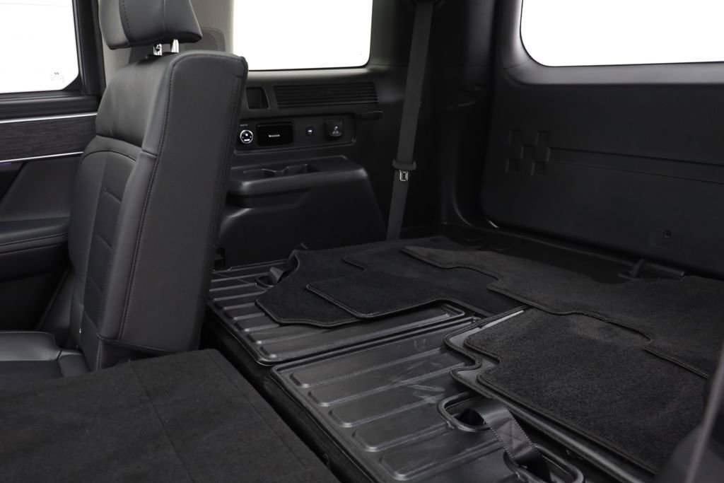 Used 2025 Hyundai Santa Fe Limited image 15