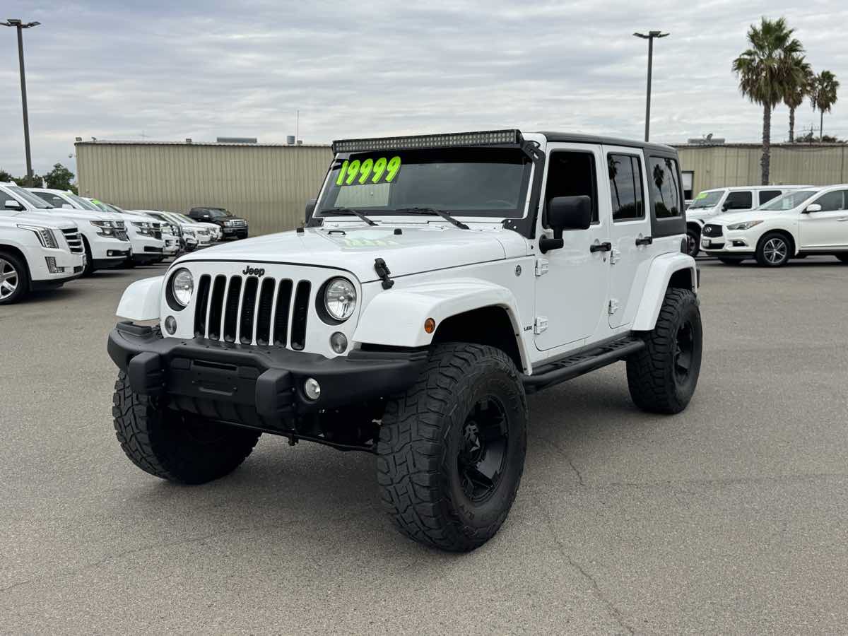 Used 2016 Jeep Wrangler Unlimited Sahara AWD/4WD image 5