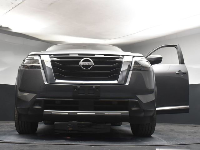 Used 2023 Nissan Pathfinder Platinum AWD/4WD image 34