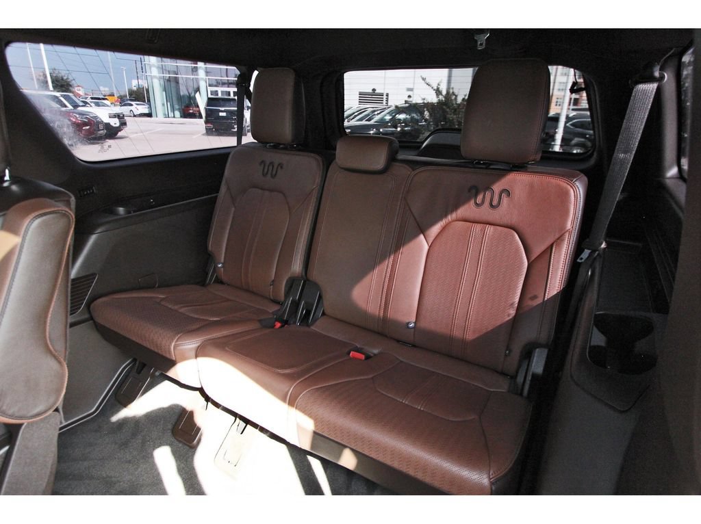 Used 2024 Ford Expedition Max King Ranch RWD image 13