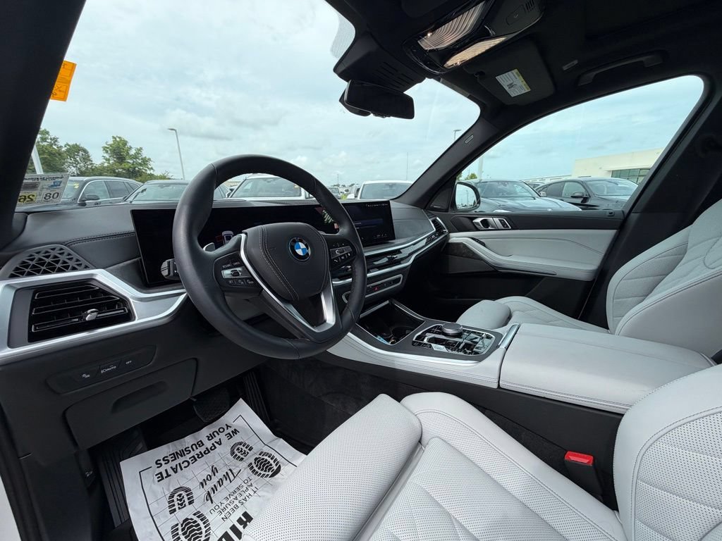 Certified 2024 BMW X5 xDrive50e w/ Premium Package AWD/4WD image 10