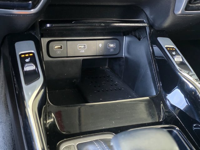 Used 2022 Kia Sorento SX FWD image 25