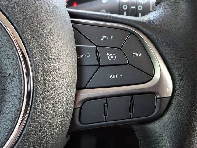 Used 2020 Jeep Renegade Limited AWD/4WD image 30