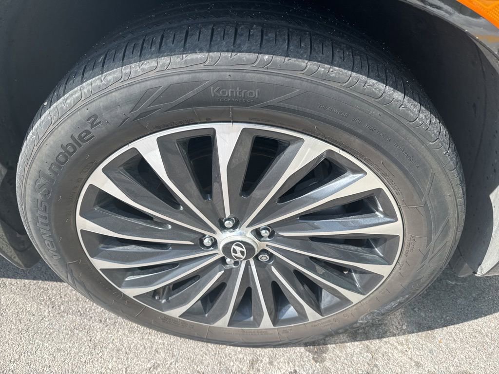 Used 2023 Hyundai Palisade Calligraphy image 12