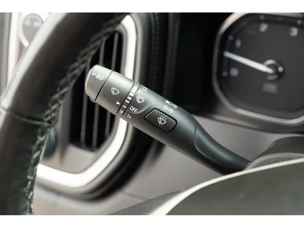 Used 2022 GMC Sierra 3500 Denali AWD/4WD image 21