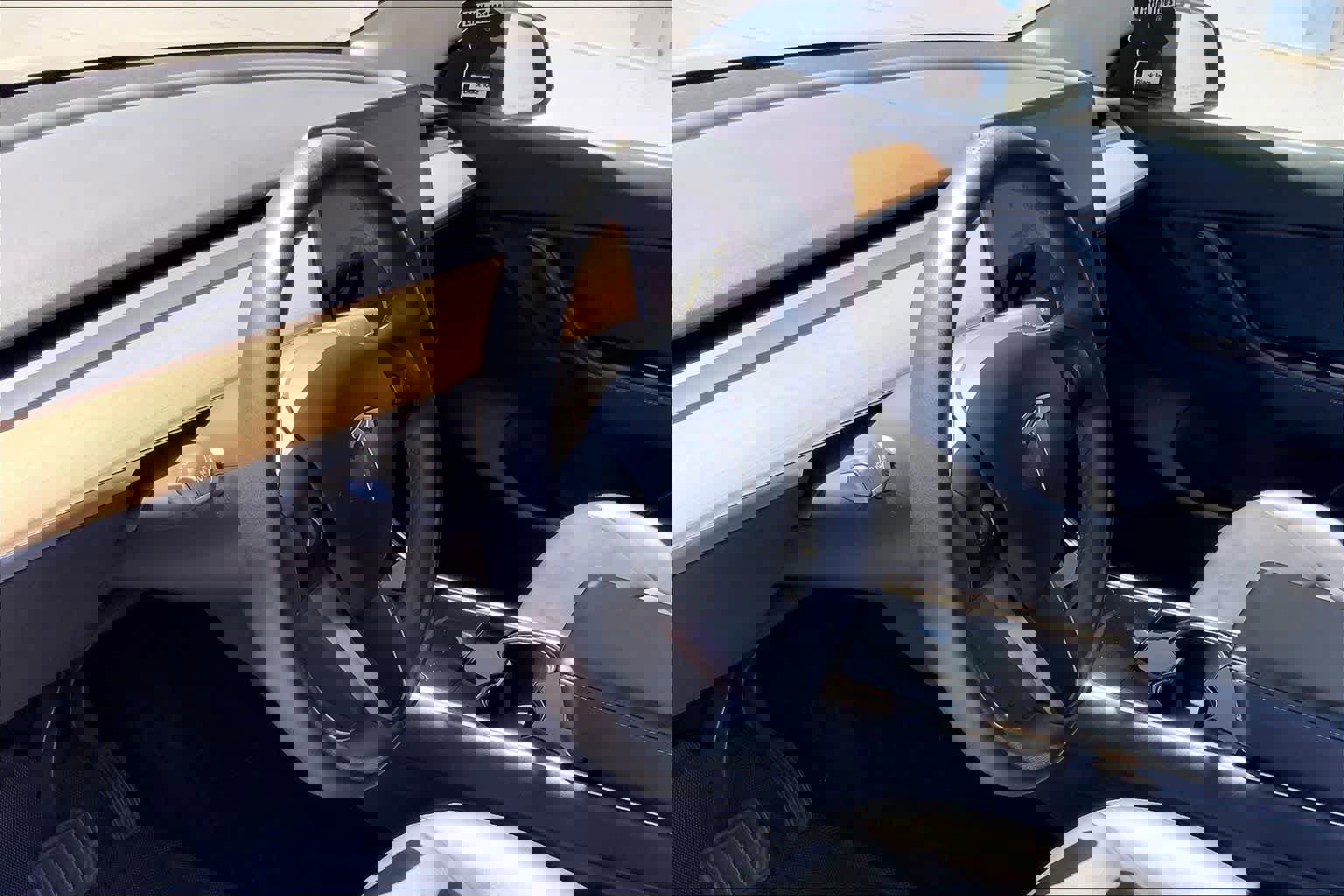 Used 2021 Tesla Model Y Long Range image 3