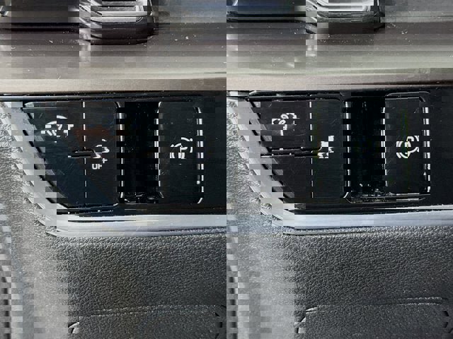 Certified 2023 Kia Sportage EX image 10