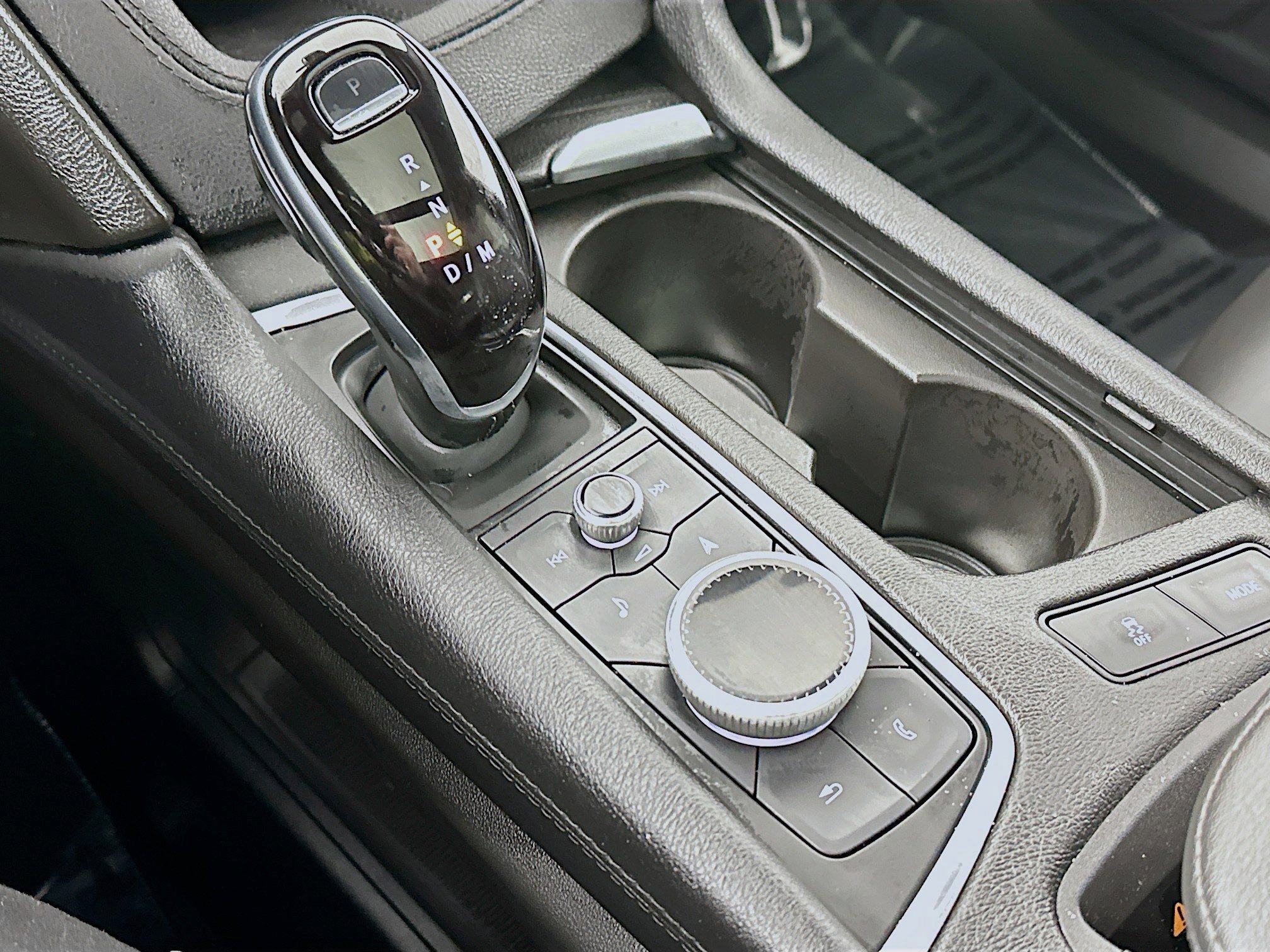 Used 2023 Cadillac XT6 Premium Luxury image 17