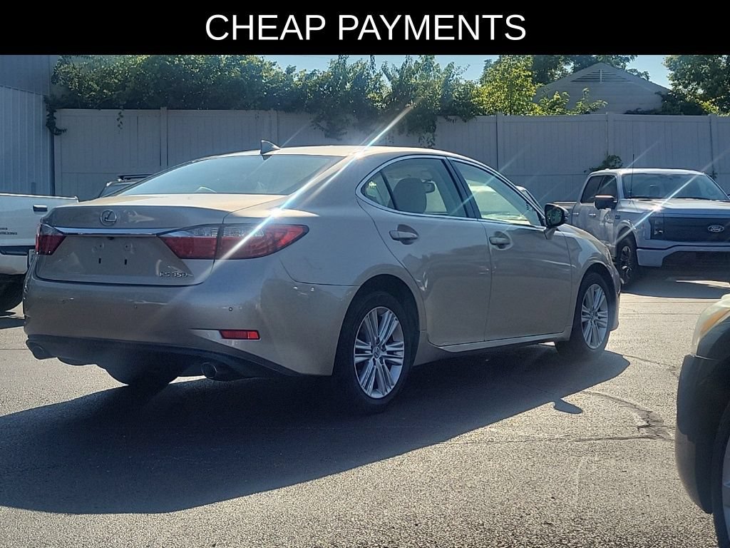 Used 2015 Lexus ES 350 w/ Premium Package FWD image 4