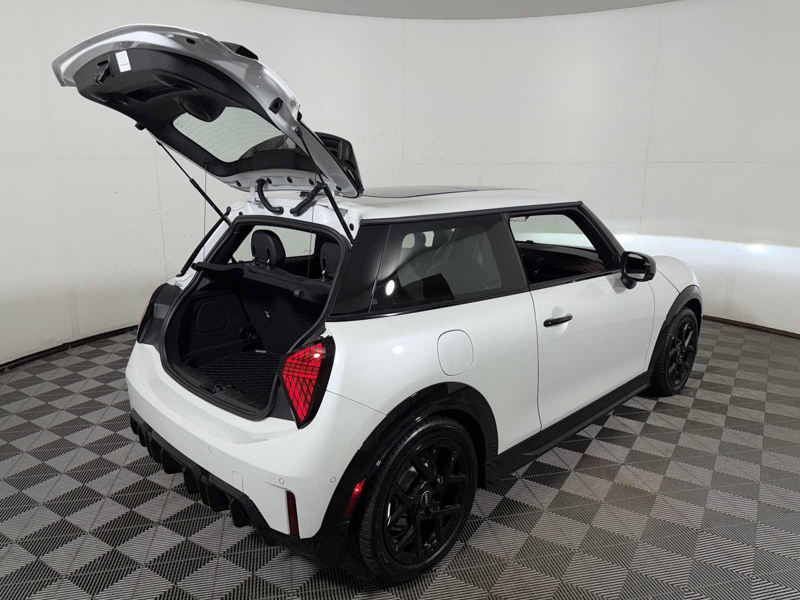 Used 2026 MINI Cooper S FWD image 23