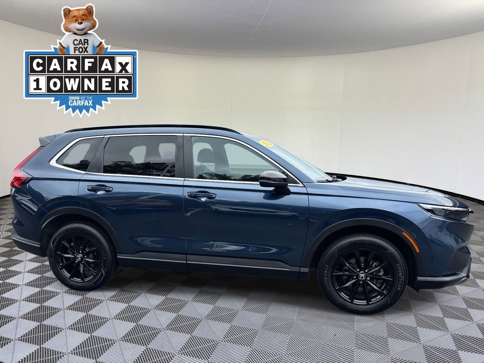 Certified 2024 Honda CR-V Sport-L image 2