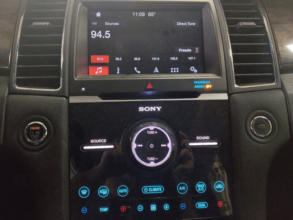Used 2019 Ford Taurus Limited FWD image 25