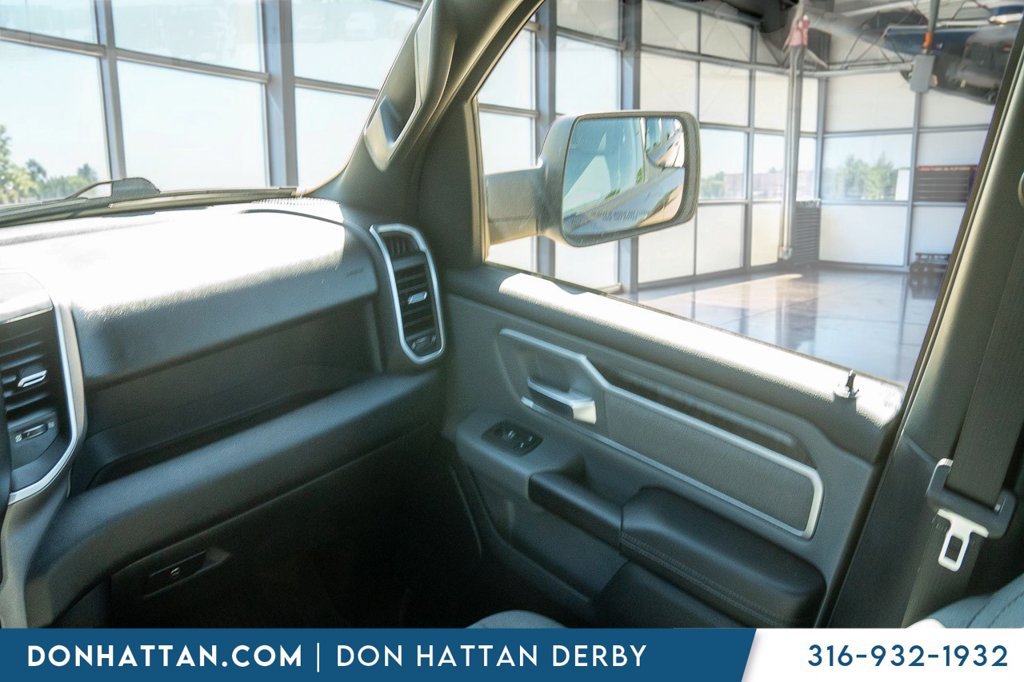 Used 2022 RAM 1500 Big Horn AWD/4WD image 14