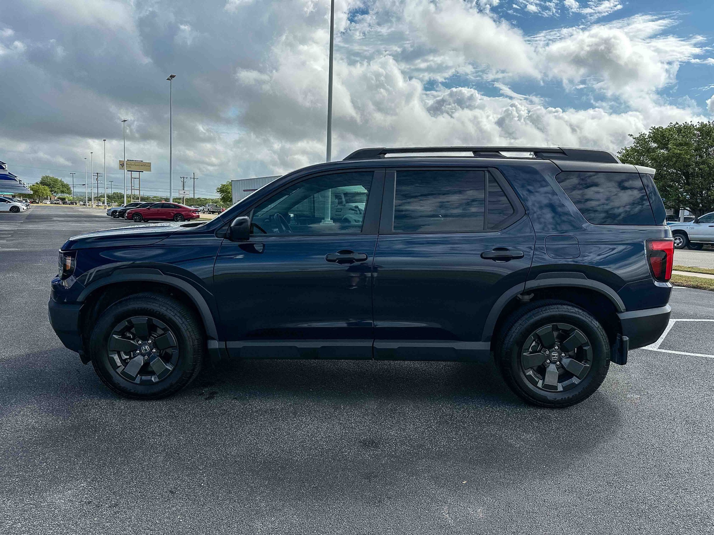Certified 2026 Honda Passport RTL image 9