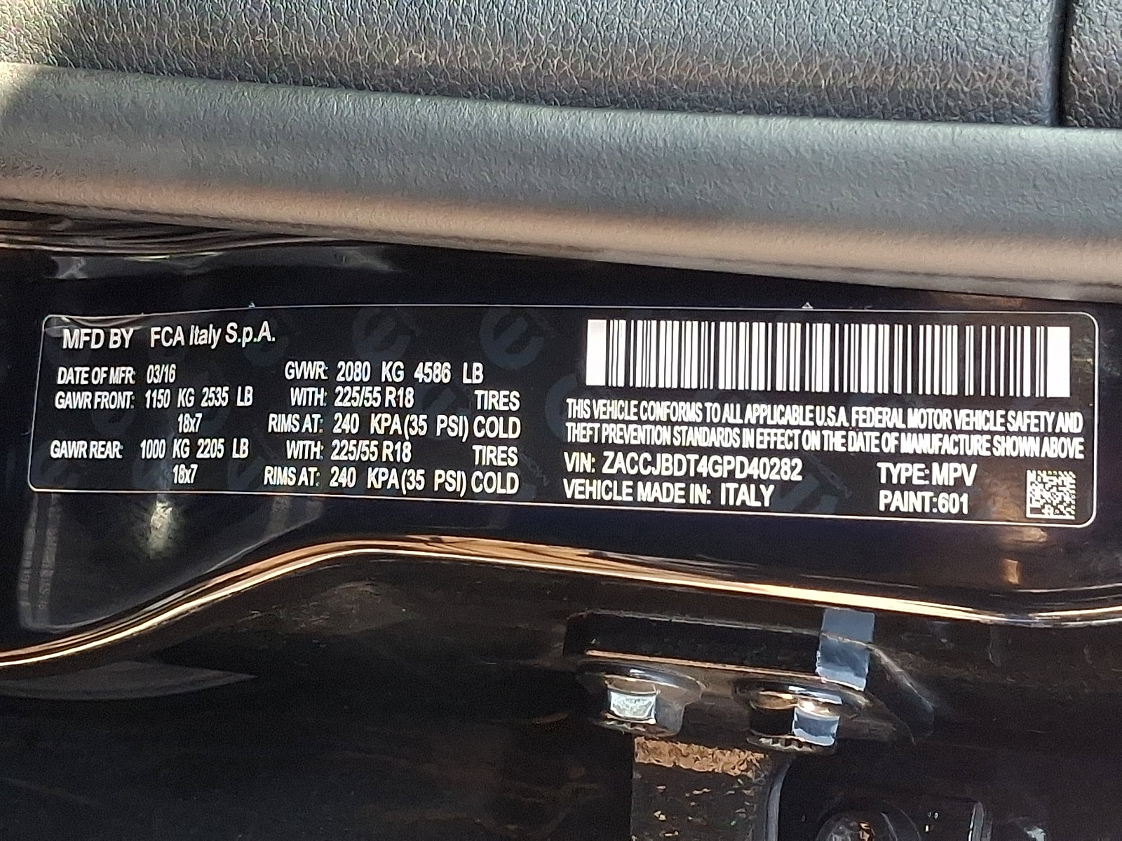 Used 2016 Jeep Renegade Limited image 28