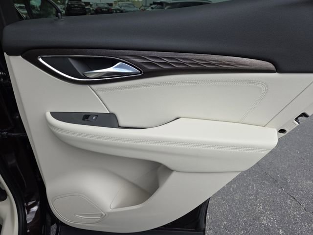 Certified 2023 Buick Envision Avenir AWD/4WD image 29