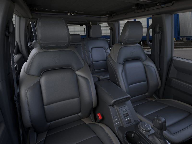 New 2025 Ford Bronco Outer Banks image 39