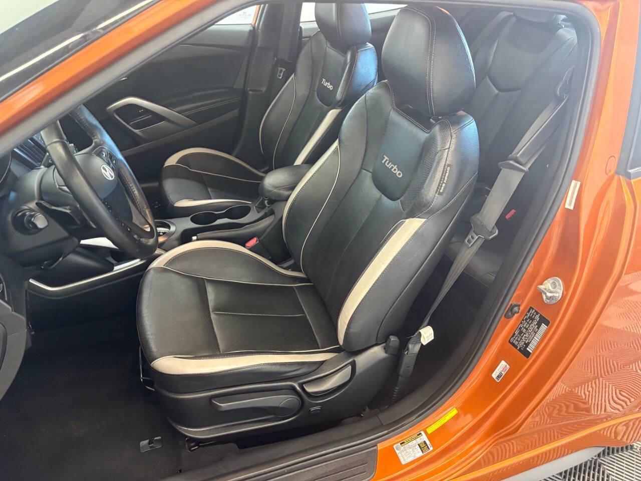 Used 2013 Hyundai Veloster Turbo image 17