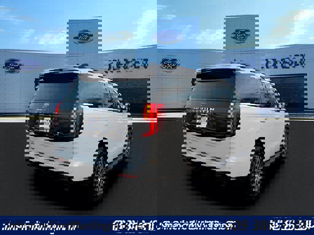 Used 2025 Ford Expedition Active image 16