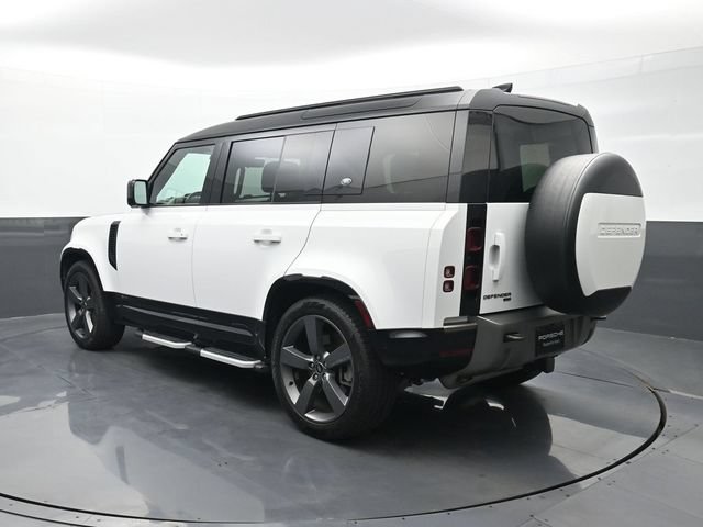 Used 2021 Land Rover Defender 110 X-Dynamic HSE AWD/4WD image 3