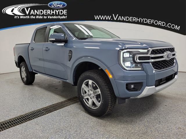 Used 2025 Ford Ranger Lariat w/ FX4 Off-Road Package AWD/4WD image 2
