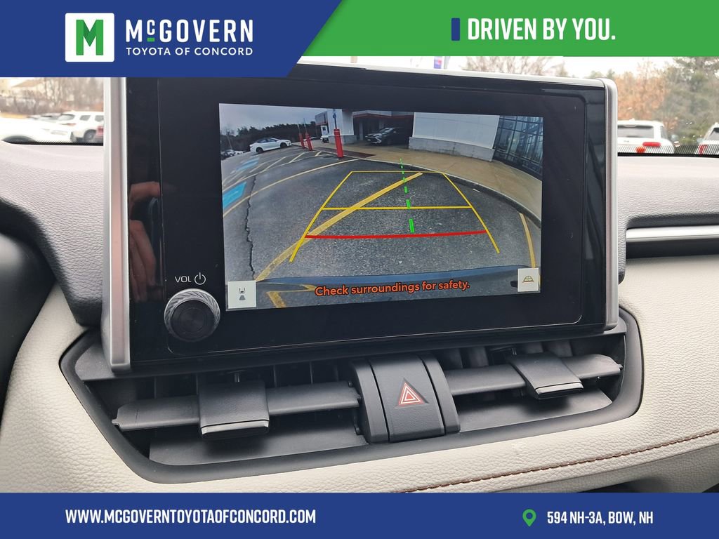 Used 2024 Toyota RAV4 XLE AWD/4WD image 39