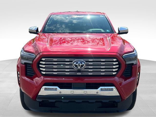 Used 2025 Toyota Tacoma Limited AWD/4WD image 9