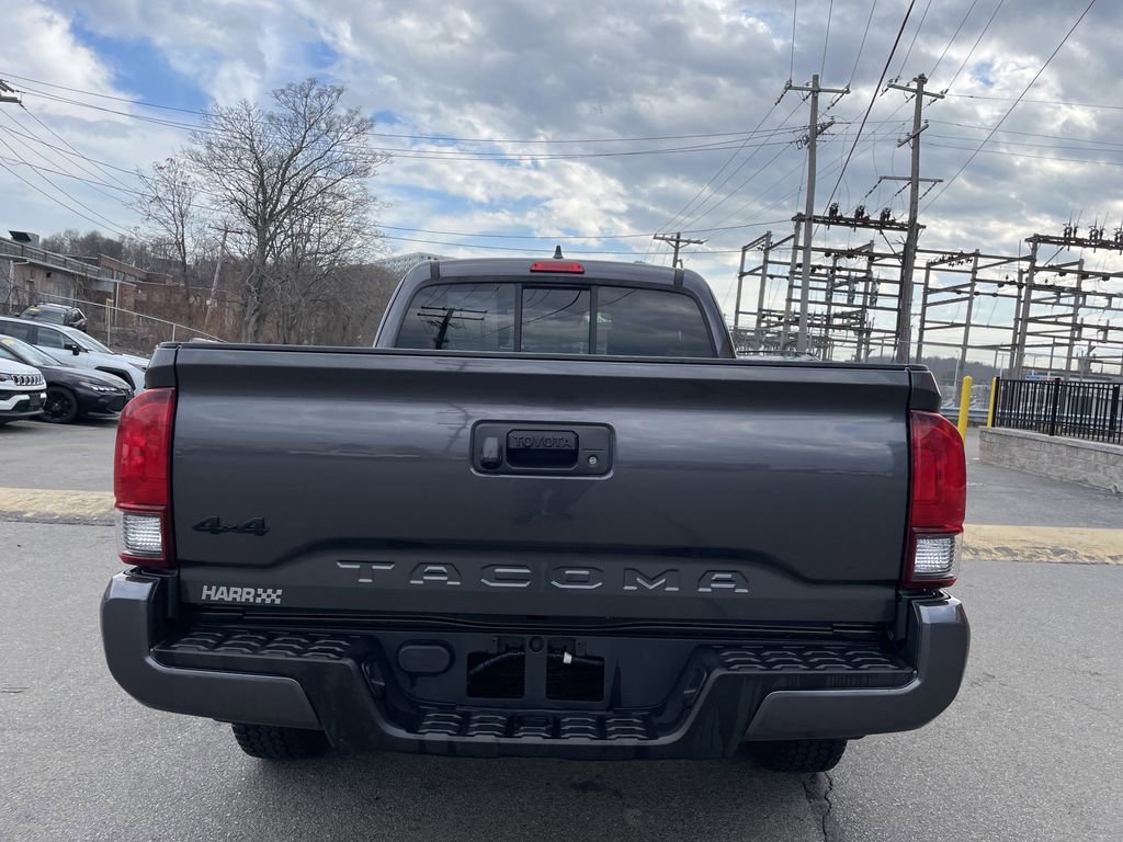 Certified 2020 Toyota Tacoma SR w/ SX Package AWD/4WD image 4