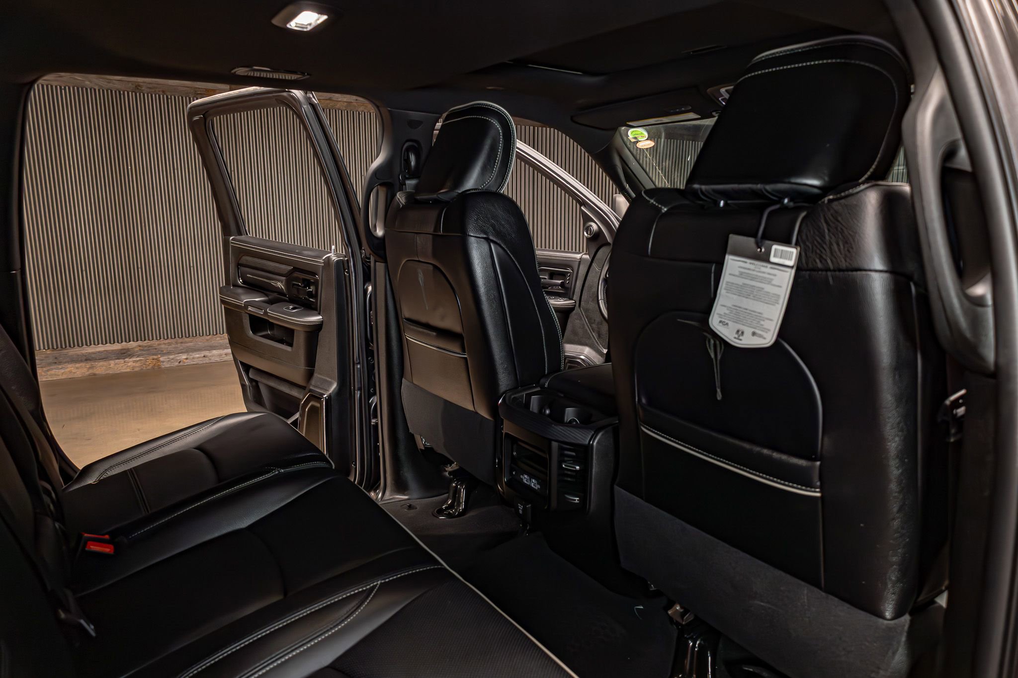 Used 2024 RAM 2500 Limited AWD/4WD image 26