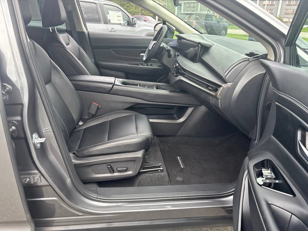 Certified 2025 Nissan Murano SV AWD/4WD image 33