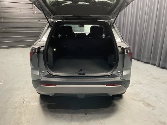 New 2026 Chevrolet Equinox LT FWD image 7