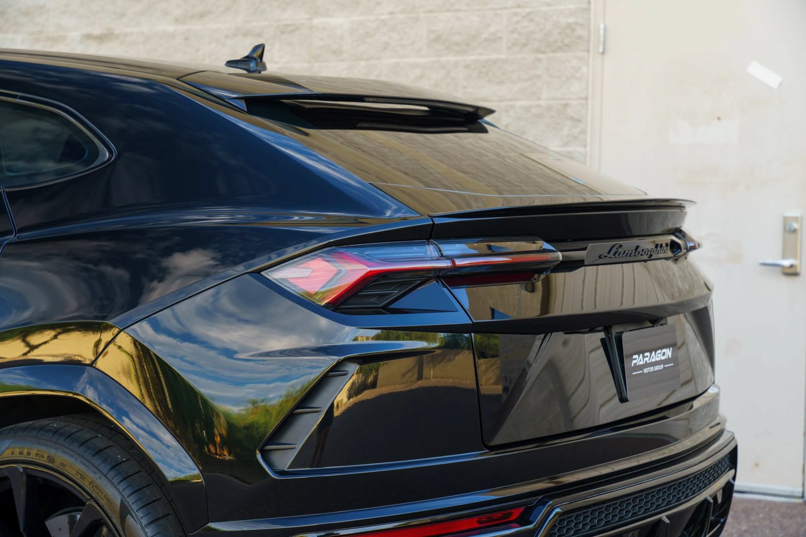 Used 2021 Lamborghini Urus AWD/4WD image 42