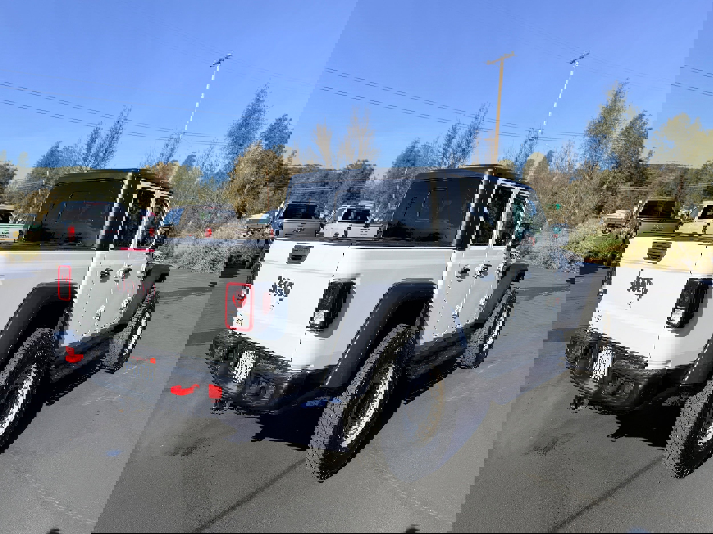 Used 2022 Jeep Gladiator Rubicon w/ Cold Weather Group image 6