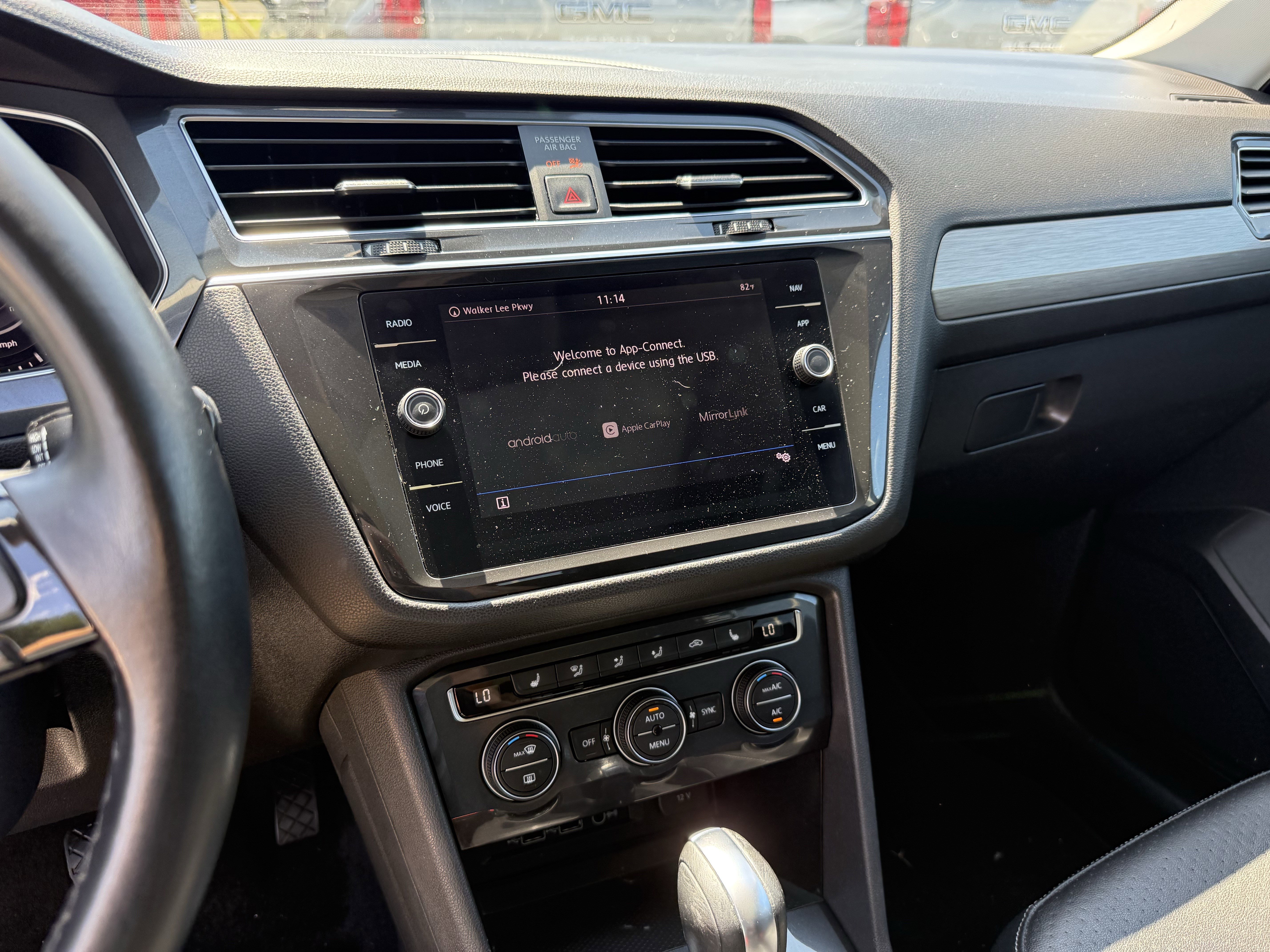 Used 2019 Volkswagen Tiguan SEL FWD image 19