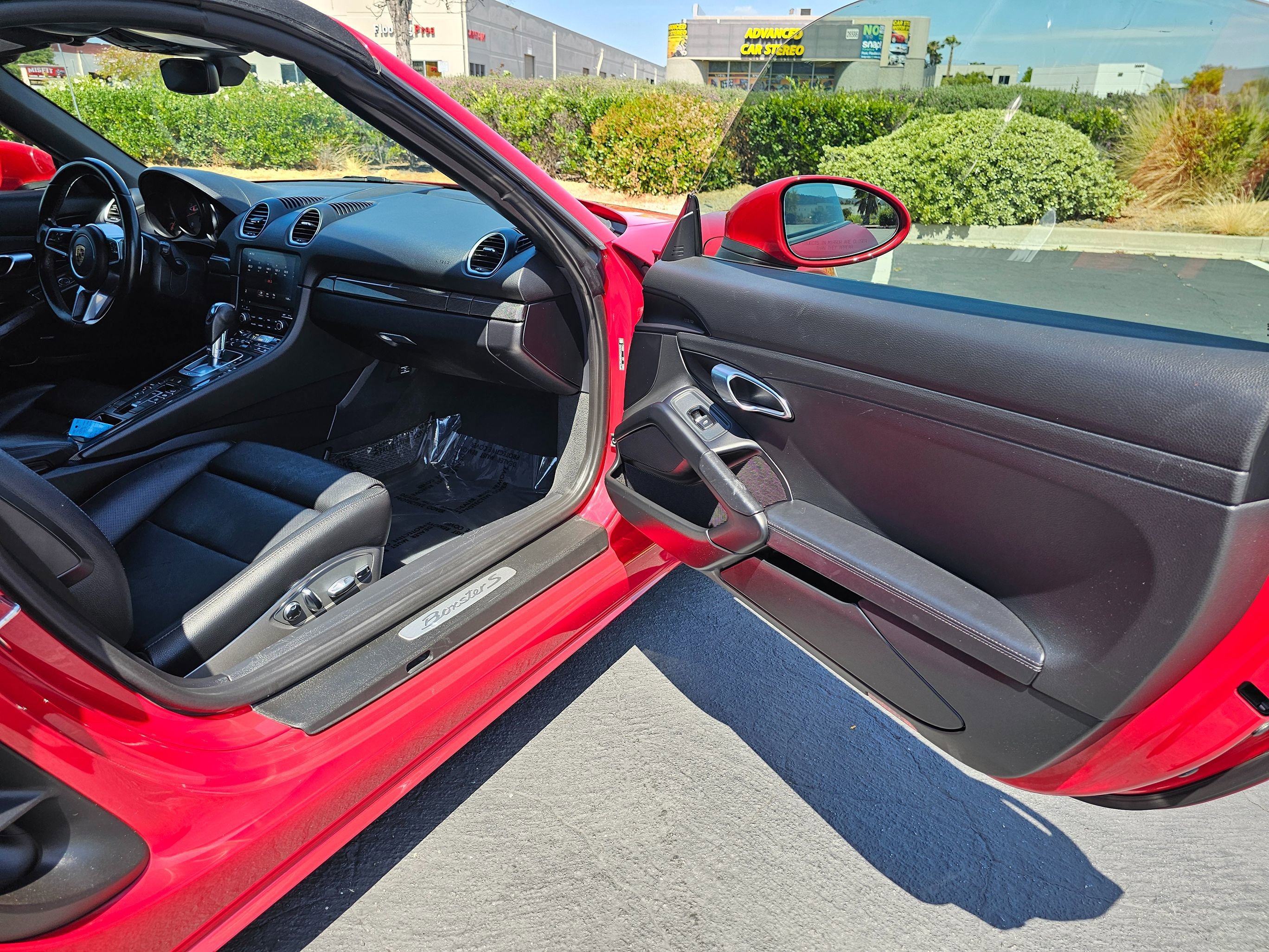 Used 2021 Porsche 718 Boxster S RWD image 27